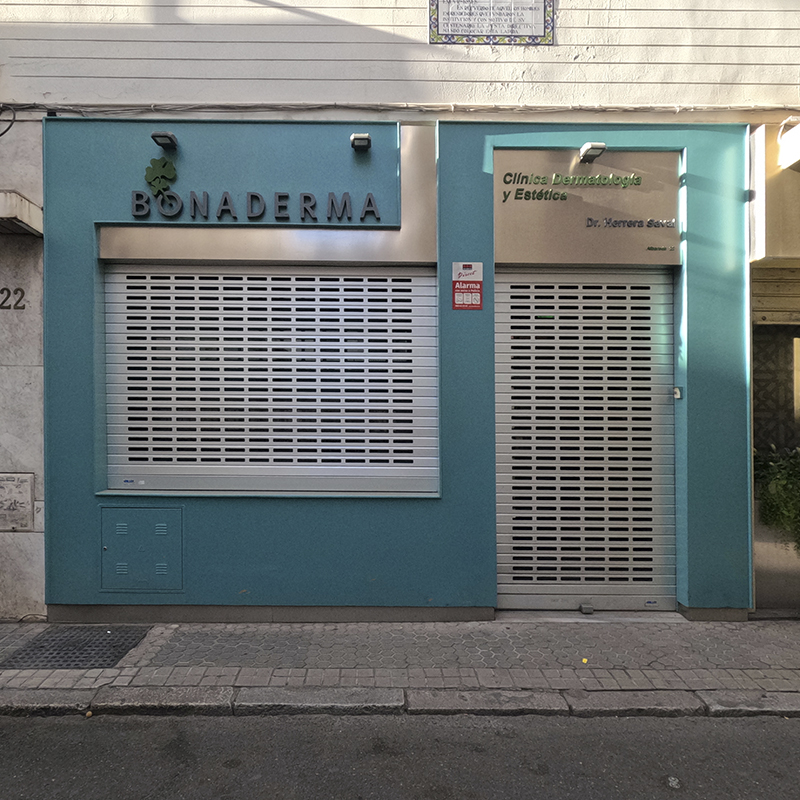 CLÍNICA DOCTOR HERRERA SAVAL BONADERMA CL Albareda 22 41001 Sevilla Control acústico CLÍNICA DOCTOR HERRERA SAVAL BONADERMA CL Albareda 22 41001 Sevilla Control acústico